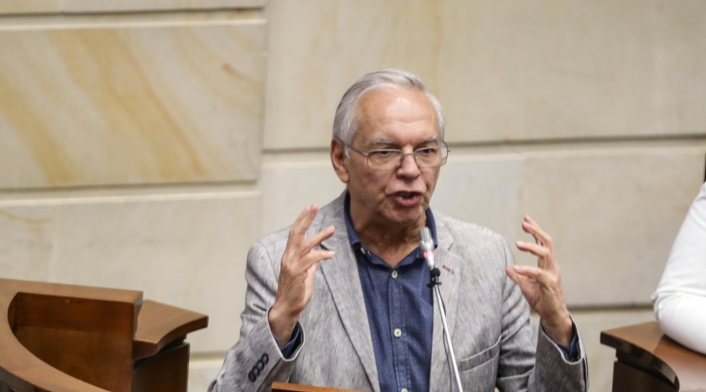 Ricardo Bonilla, ministro de Hacienda Ricardo Bonilla, ministro de Hacienda