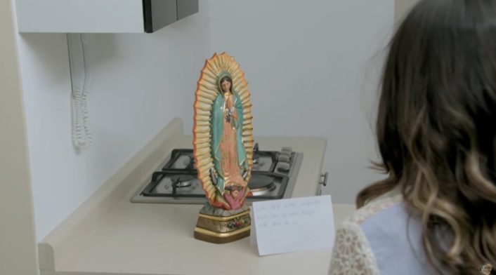 La Rosa de Guadalupe Actriz revela cómo se graba el viento en La Rosa de Guadalupe