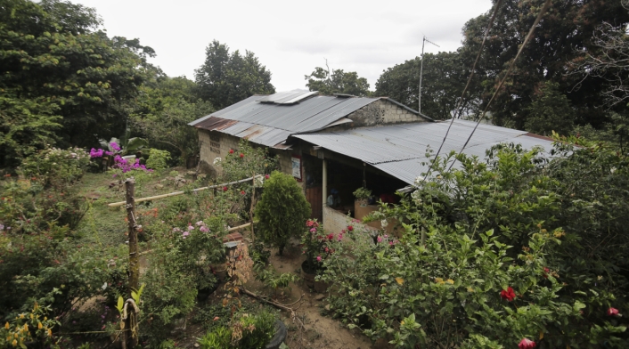 Presuntas irregularidades en compra de tierras Presuntas irregularidades en compra de tierras