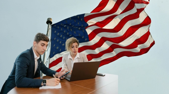 Bandera de Estados Unidos y trabajo Bandera de Estados Unidos y trabajo