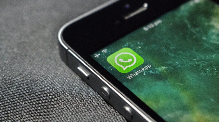 WhatsApp ¡Disfruta de crear stickers únicos y seguros con la nueva función de WhatsApp!