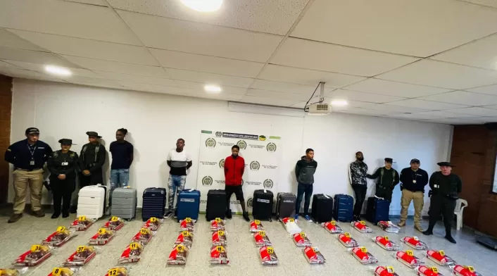 Dominicanos detenidos con droga