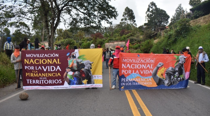 Protesta campesina bloquea la vía Popayán-Pasto.