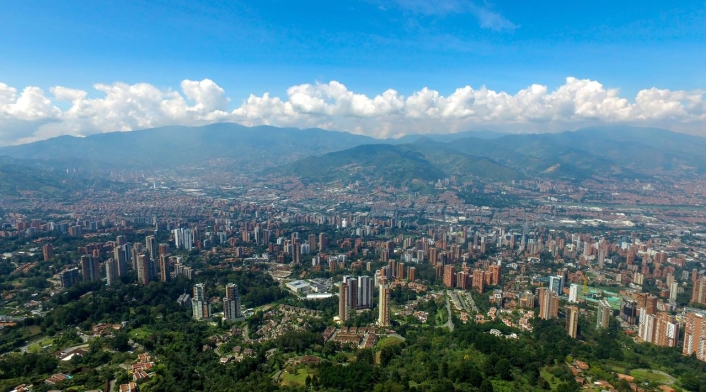 Día más largo en Medellín Día más largo en Medellín