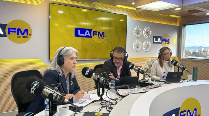 Catalina Velasco, ministra de Vivienda, en La FM de RCN Catalina Velasco, ministra de Vivienda, en La FM de RCN