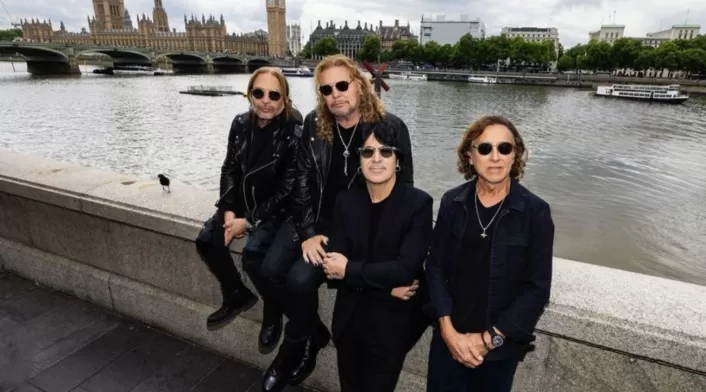 ¿Cómo nació la canción 'Rayando El Sol' de Maná? ¿Cómo nació la canción 'Rayando El Sol' de Maná?