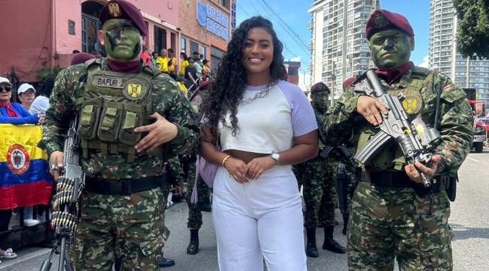 Desfile 20 de julio en Bucaramanga Desfile 20 de julio en Bucaramanga