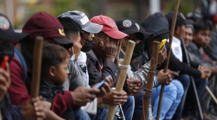 Indígenas emberá en Bogotá Indígenas emberá en Bogotá