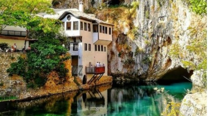 Monasterio de Blagaj, Bosnia y Herzegovina Monasterio de Blagaj, Bosnia y Herzegovina