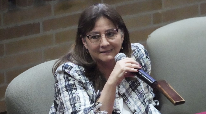 Angela María Buitrago Angela María Buitrago