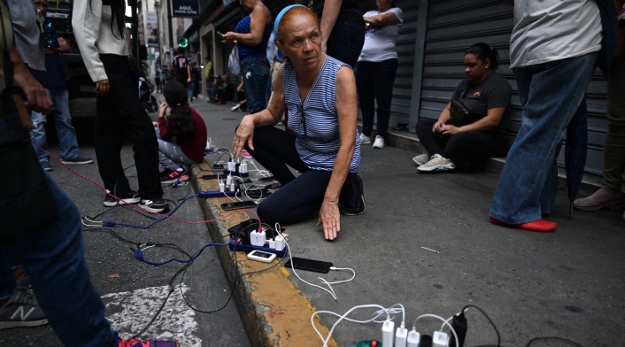 Habitantes de Caracas tuvieron que ser "creativos" durante el apagón Habitantes de Caracas tuvieron que ser "creativos" durante el apagón
