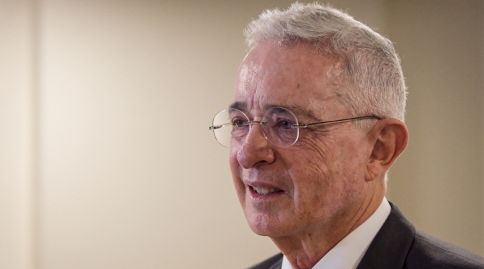 Álvaro Uribe Álvaro Uribe
