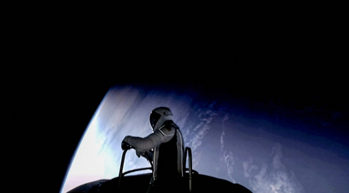 El primer paseo espacial privado de la historia El primer paseo espacial privado de la historia