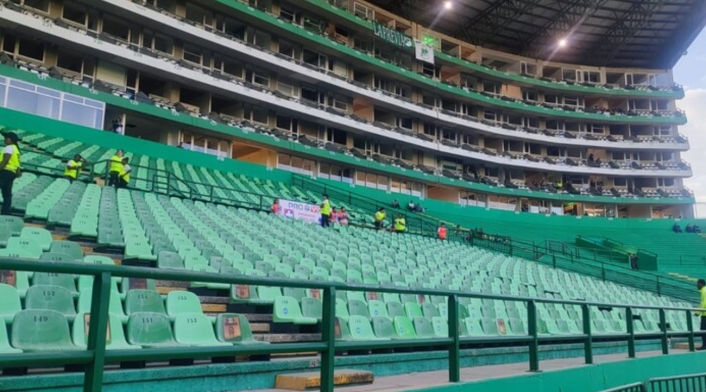 Deportivo Cali vs La Equidad Violencia en el estadio Palmaseca: aficionados del Deportivo Cali atacan equipo de transmisión de Win Sports durante partido contra La Equidad
