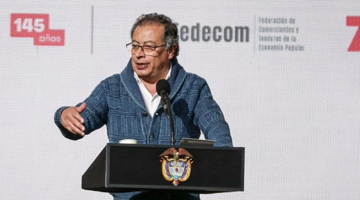 Gustavo Petro desvirtúa pruebas de financiación ilegal en campaña presidencial Gustavo Petro desvirtúa pruebas de financiación ilegal en campaña presidencial