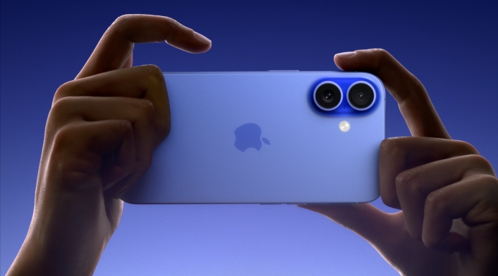 iPhone 16 iPhone 16