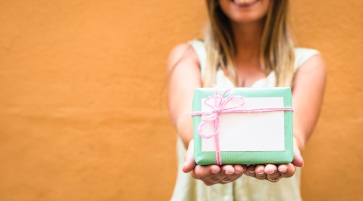Los mejores regalos para darle a las mujeres en Amor y Amistad Los mejores regalos para darle a las mujeres en Amor y Amistad