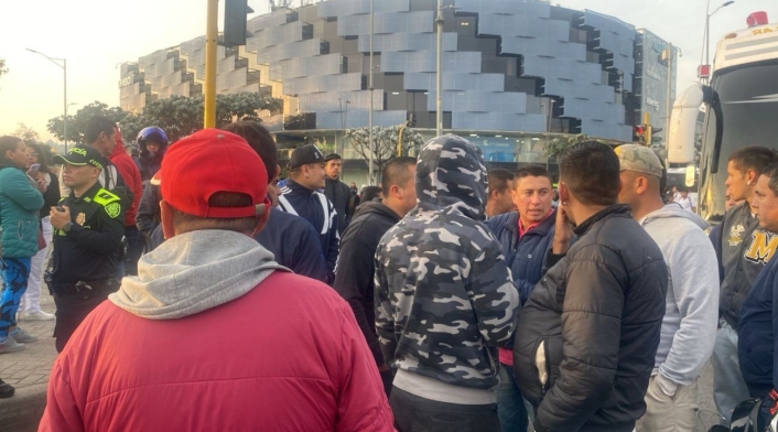Paro camioneros portal suba HOY Paro camioneros portal suba HOY