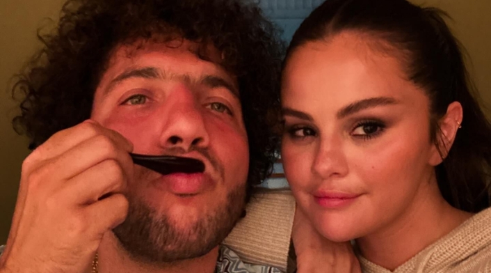 Selena Gómez y Benny Blanco se habrían comprometido Selena Gómez y Benny Blanco
