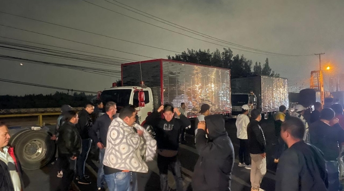 Transportadores bloquearon varios puntos de Bogotá