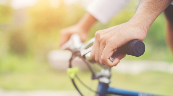 Tragedia en el ciclismo colombiano: Fallece joven promesa Santiago Ruiz Tragedia en el ciclismo colombiano: Fallece joven promesa Santiago Ruiz atropellado por una tractomula en la vía Bogotá La Mesa.