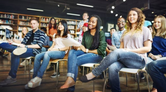 Estudiantes del programa Erasmus Mundus Estudiantes del programa Erasmus Mundus