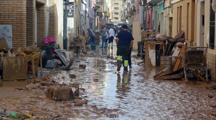 Damnificados en Alfafar, en la comunidad de Valencia, la más afectada