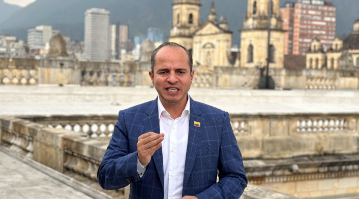 Juan Espinal, representante a la Cámara El representante Juan Espinal del Centro Democrático rechaza las acusaciones de golpe de Estado del presidente Petro