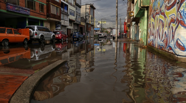 Lluvias en Colombia Advertencia de lluvias intensas en Colombia debido al huracán Kirk y onda tropical en el Atlántico