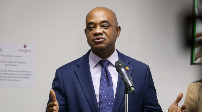 Luis Gilberto Murillo, canciller de Colombia La Cancillería hace un llamado a embajadores y funcionarios para cumplir estrictamente con sus asignaciones en la COP16 en Cali.