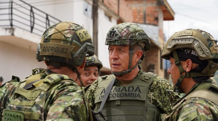 Miembros del Ejército en El Plateado, Cauca, en la operación contra las disidencias