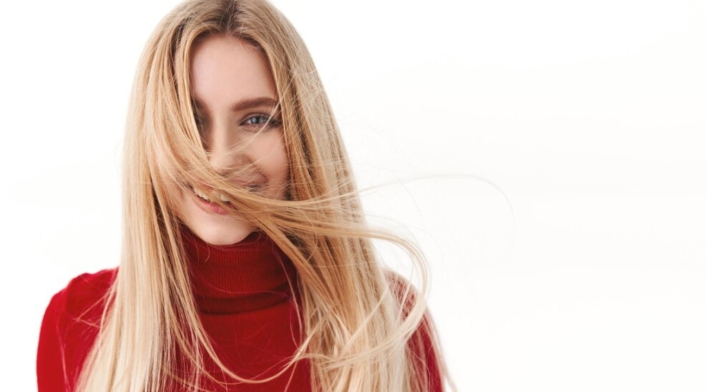 Descubra la influencia del cabello rubio en la belleza femenina Descubra la influencia del cabello rubio en la belleza femenina