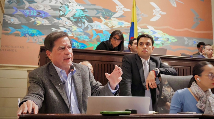 Ministro del Interior, Juan Fernando Cristo, en la Plenaria de la Cámara. Ministro del Interior, Juan Fernando Cristo, en la Plenaria de la Cámara.