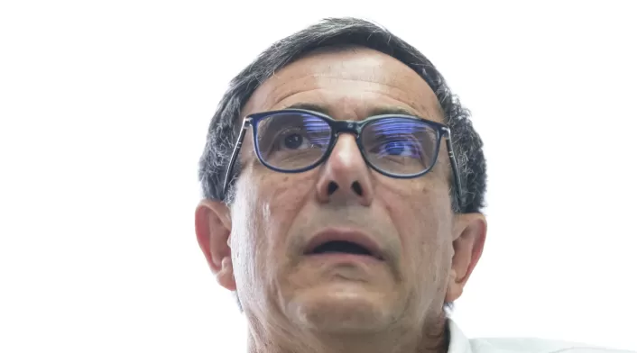 Jorge Luis Vargas, exdirector de la Policía El exdirector de la Policía Nacional, Jorge Luis Vargas, guarda silencio ante la Fiscalía en investigación por compra de software espía Pegasus.