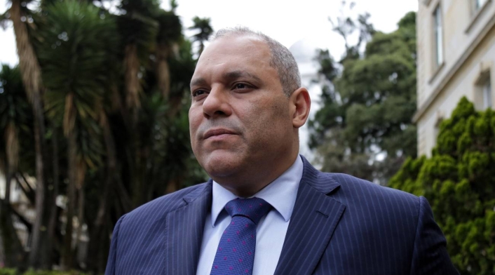 José David Name Embajador Barreras trajo a Name desde Londres para votar por Polo