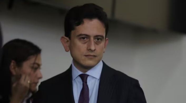 Luis Carlos Reyes Luis Carlos Reyes