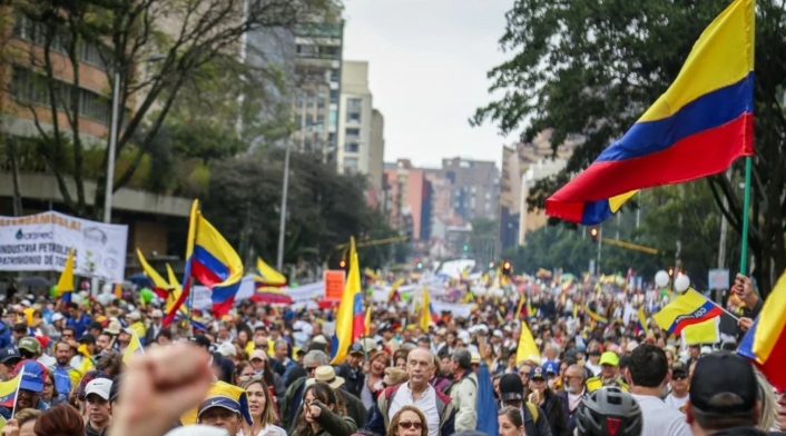 Marchas contra el Gobierno Petro Marchas contra el Gobierno Petro