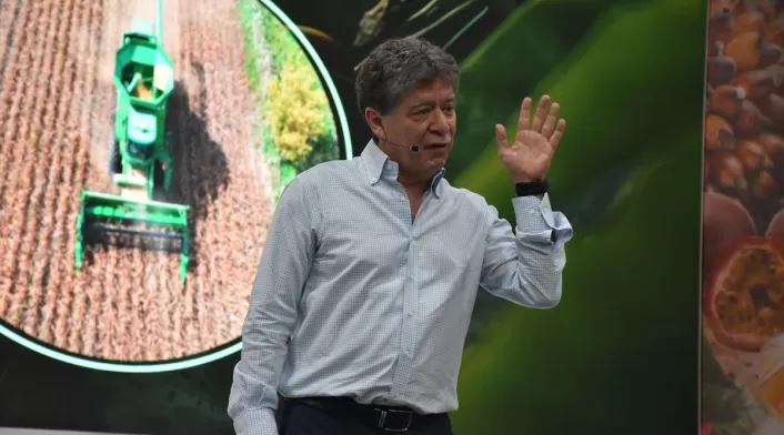 Presidente de la Andi, Bruce Mac Master