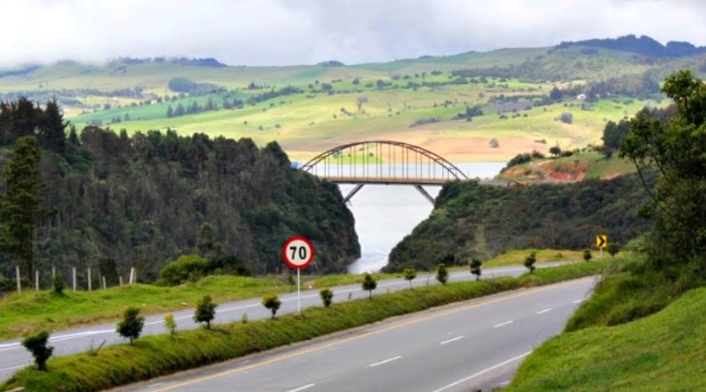 Puente del Sisga Cierre parcial del puente del Sisga en la vía Boyacá-Bogotá por mantenimiento autorizado por la ANI.