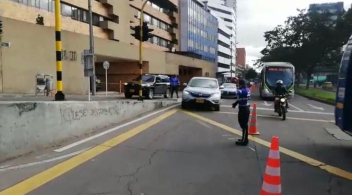 Plan piloto reversible en vía a La Calera Plan piloto reversible en vía a La Calera suspendido por lluvias, no por quejas de tráfico