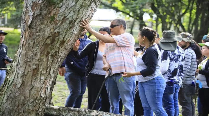 Antioquia cuenta con la primera ruta turística de sensibilidad sonora de aves para personas con discapacidad visual