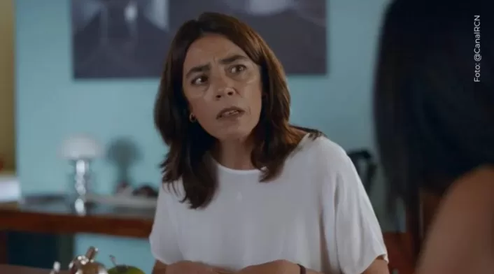Sandra Reyes como Aracely Urán Sandra Reyes como Aracely Urán