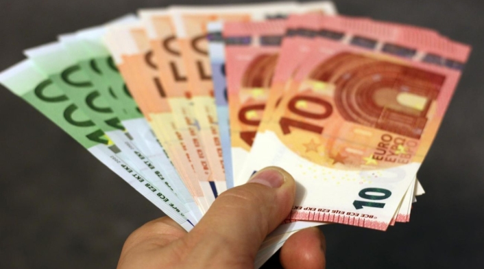 Euros Euros