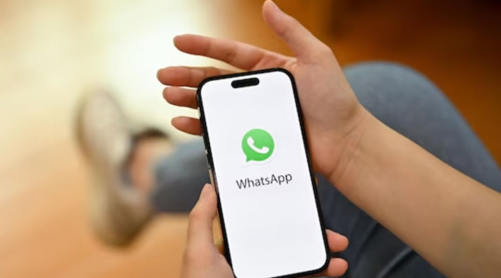 WhatsApp WhatsApp