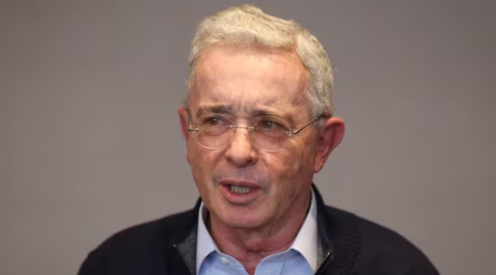 Álvaro Uribe Álvaro Uribe