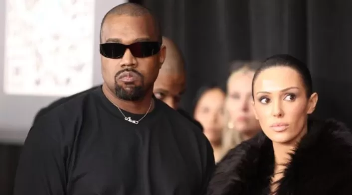 Fotos: esposa de KANYE WEST SIN ROPA en los Grammy 2025 Fotos: esposa de KANYE WEST SIN ROPA en los Grammy 2025