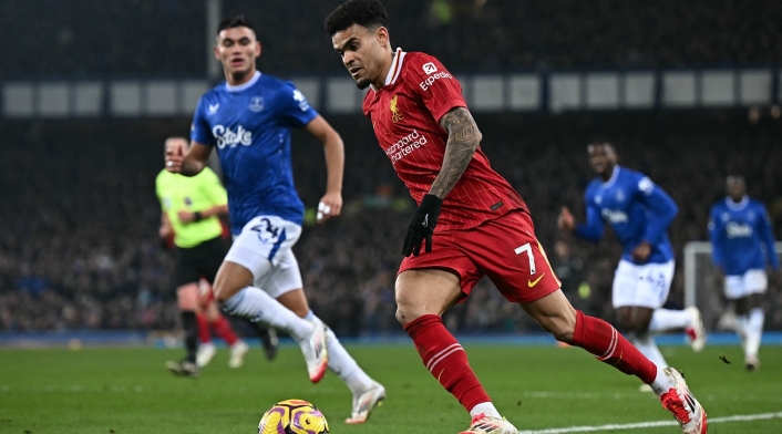 Luis Díaz, en el partido sin ingleses en Liverpool Luis Díaz, en el partido sin ingleses en Liverpool