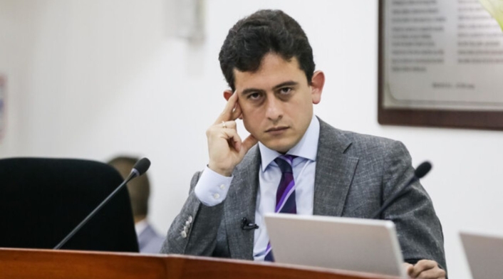 Luis Carlos Reyes Luis Carlos Reyes