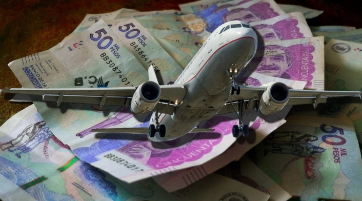 Pesos colombianos/Avion Pesos colombianos/Avion