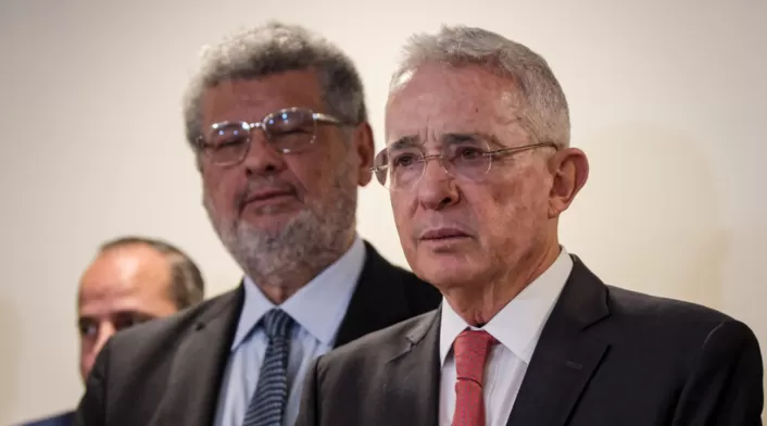 La defensa de Álvaro Uribe La defensa de Álvaro Uribe